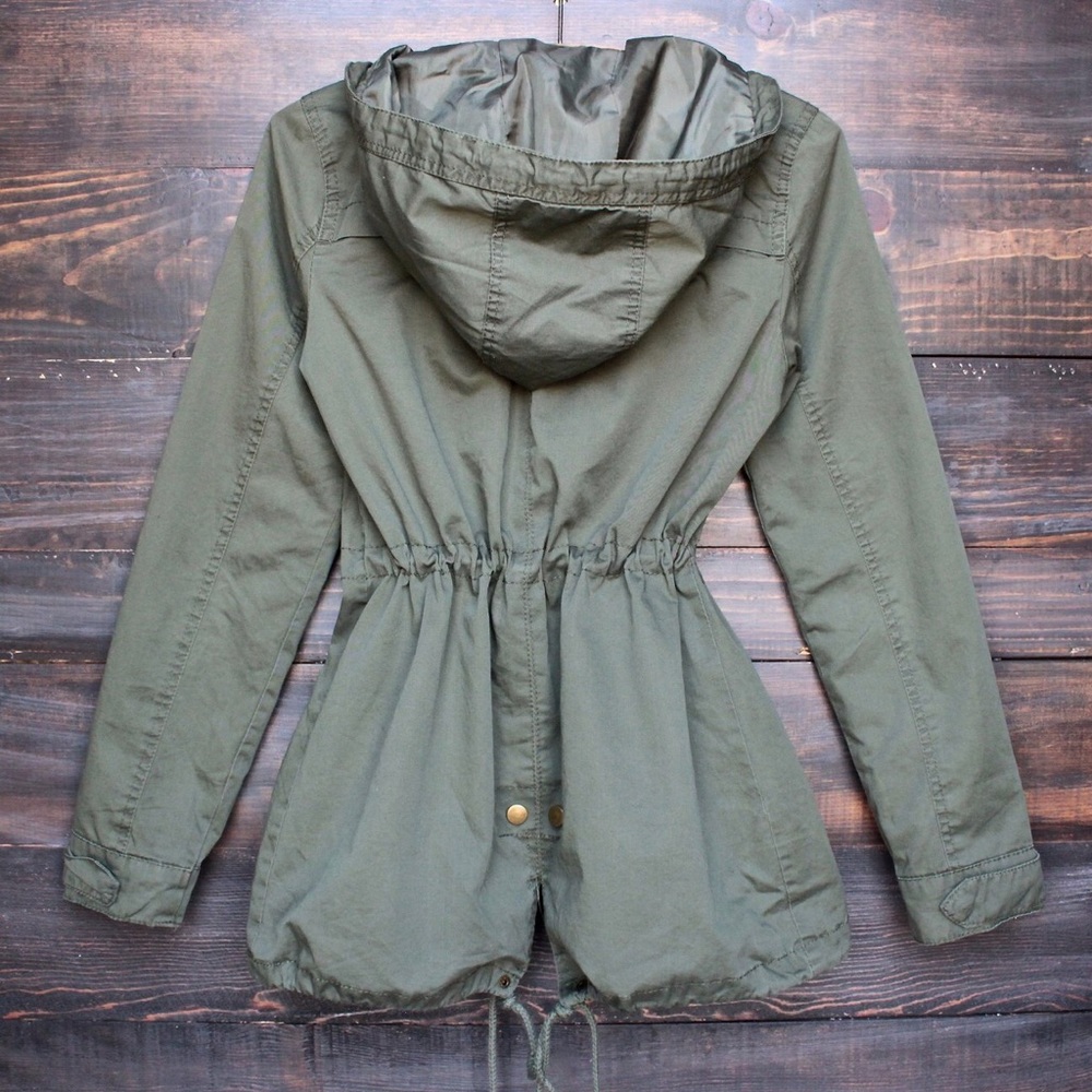 Pocketed Utility Jacket with Hoodie, Olive - Picture 5 of 7